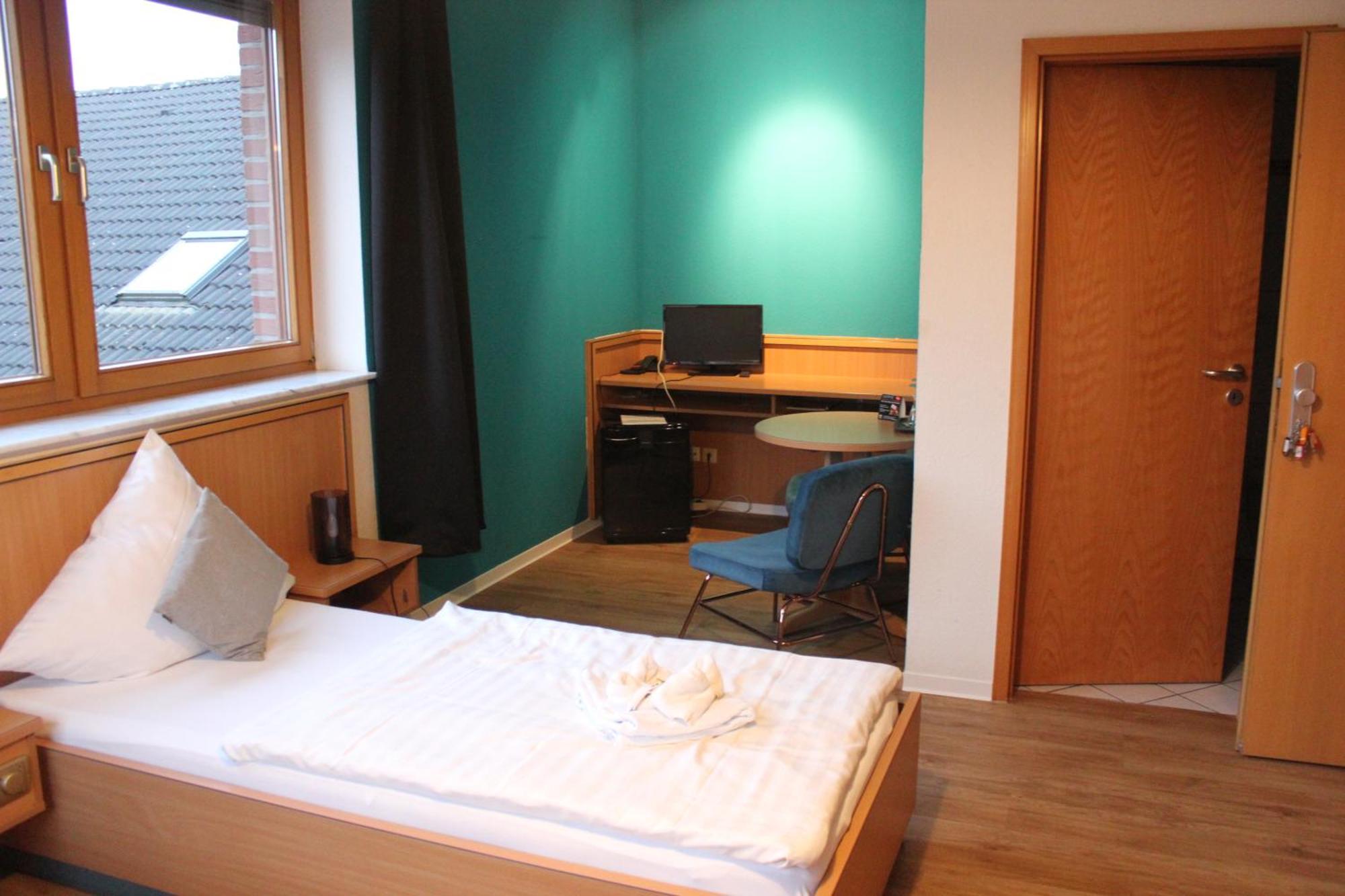 Olympia Hotel & Restaurant Inden Zewnętrze zdjęcie